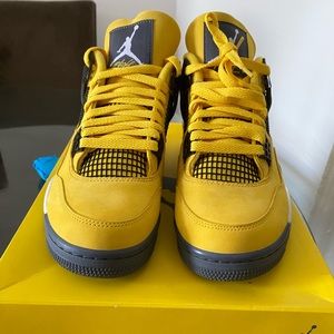 Jordan 4s Men 9